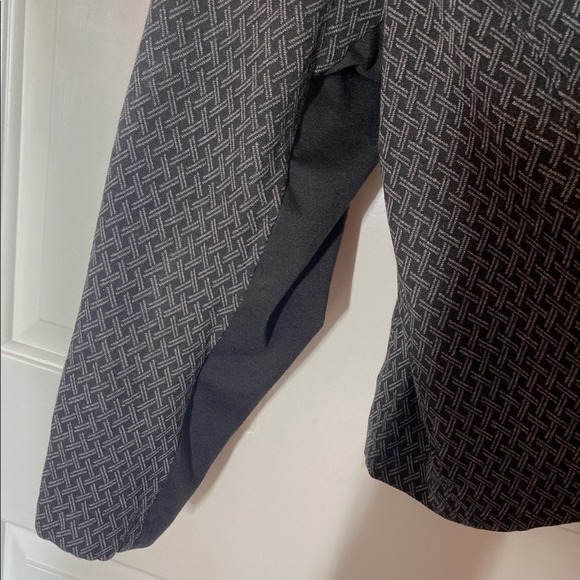 Sejour Black & Gray Stitch Design Zip Up Asymmetrical Blazer Side Pockets | 18W - Picture 4 of 9